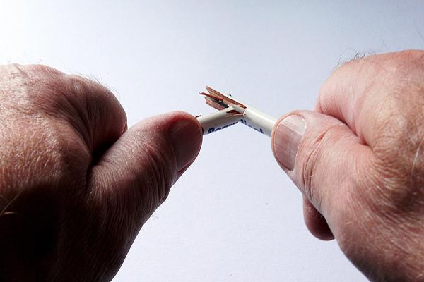 意外险骨折能赔偿多少？如何选择好的意外险？-保点通